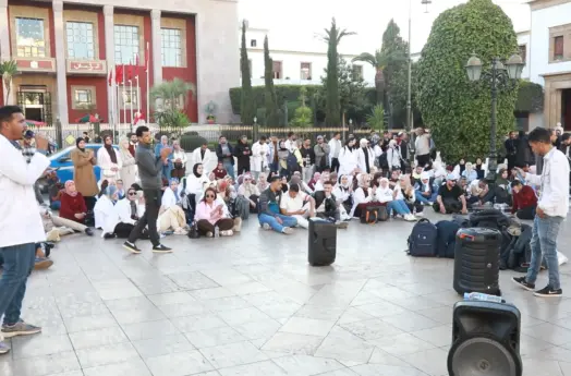 أساتذة التعليم الأولي يرفعون مطالب الإدماج في وجه بنعبد الله