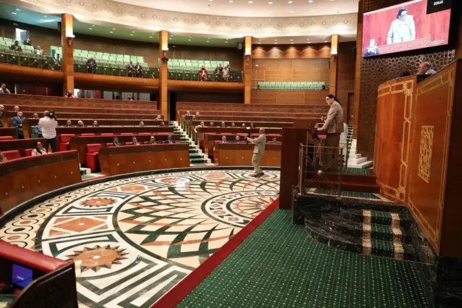 الدستوري الديمقراطي الاجتماعي يدعو إلى نقل صلاحيات القرار إلى الجهات وتجريم الإثراء غير المشروع