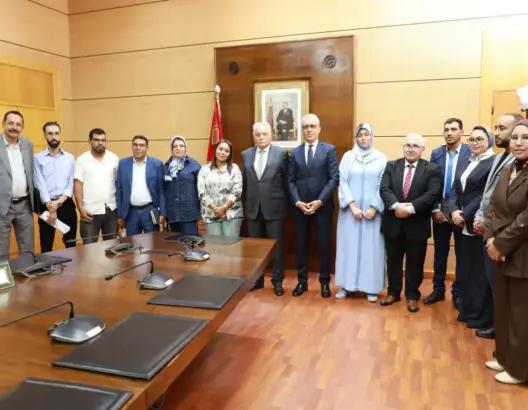 في اجتماع مع ممثليهم.. بنعبد الله والهشومي يعدان مربي التعليم الأولي بتحسين ظروف اشتغالهم