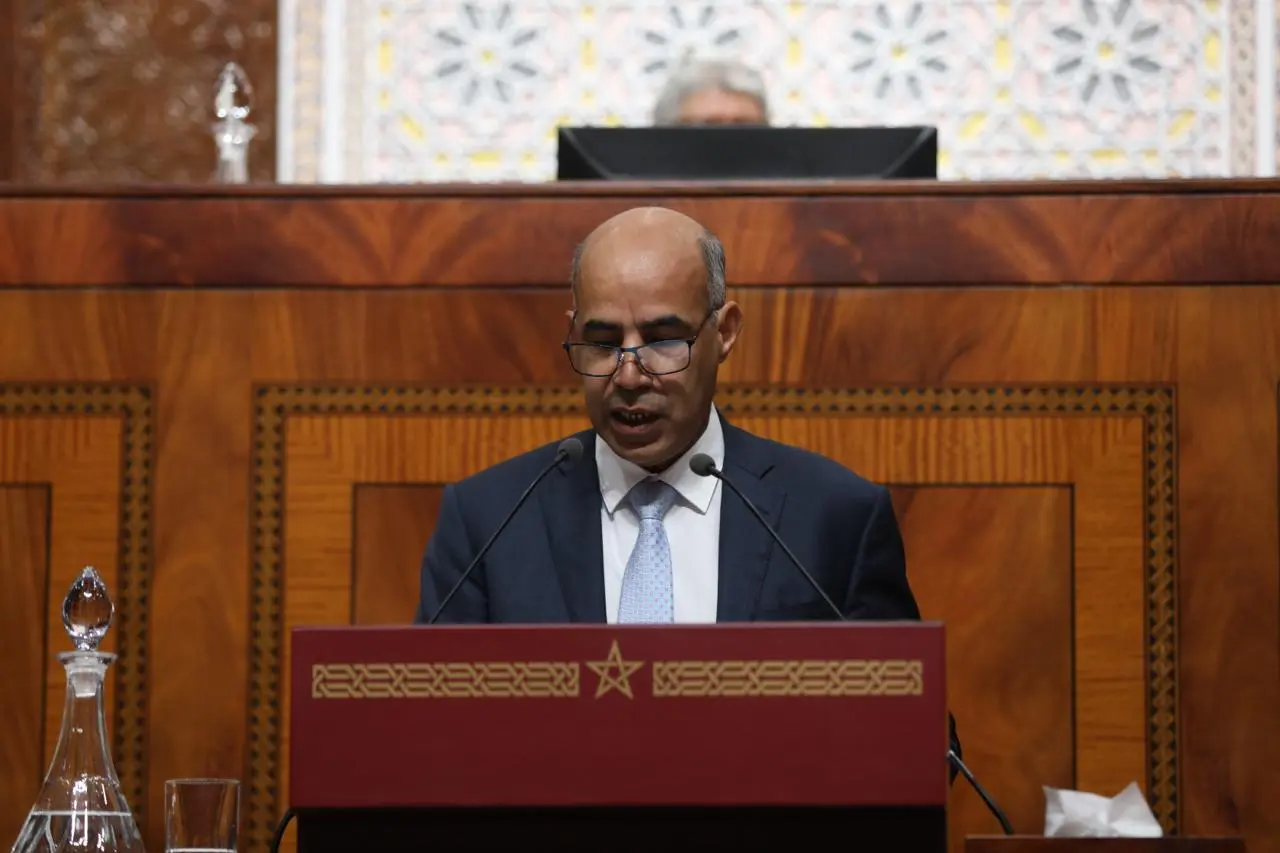 “الأغلبية ليست كومبارس للحكومة”.. فريق “البام” يطالب بتجريم الإثراء غير المشروع وقانون لتضارب المصالح