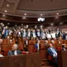 حكومة المنصوري تنال ثقة مجلس النواب وتستكمل مسار تنصيبها الدستوري