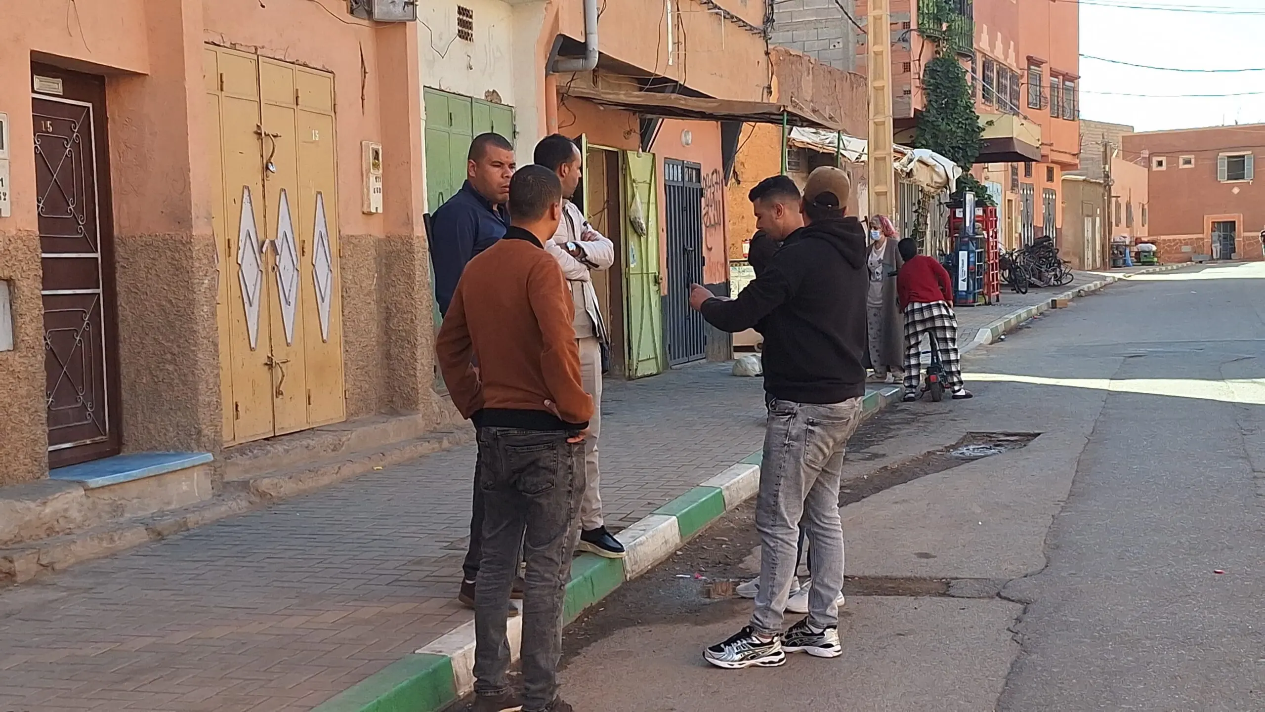 مسلح بسكين يستنفر أمن ورزازات بعد اعتراض سبيل مواطنين (صور)