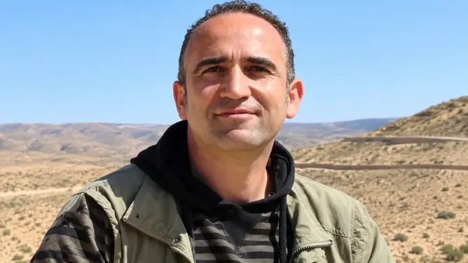 رزكار عقراوي