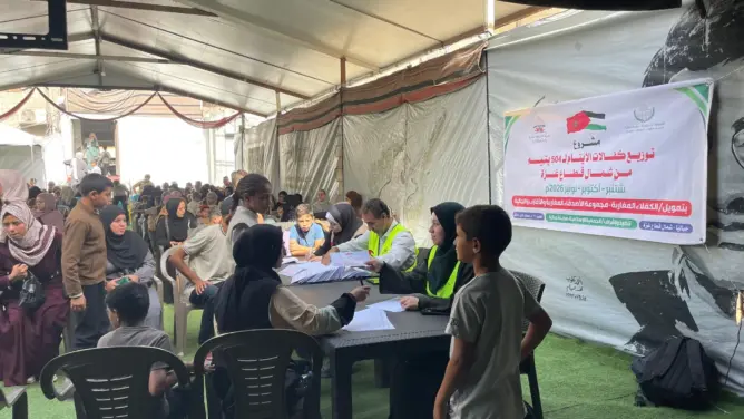 كفلاء مغاربة يتبرعون بـ90 مليون لأيتام غزة.. مبادرة مغربية تدخل الفرح على 500 طفل (صور)