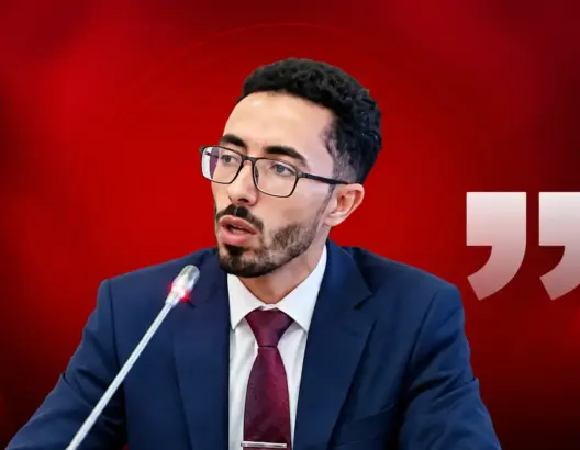حين سقط الديجانكتور