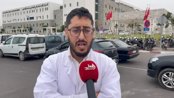 “ممرضة لـ 140 حالة مستعجلة”.. الأطر الصحية بأكادير تحتج ضد الضغط المهني بالمستشفى الجامعي (فيديو)