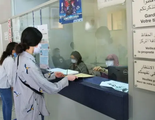 أعوان الاستقبال الناطقون بالأمازيغية يحتجون للمطالبة بالإدماج في الوظيفة العمومية