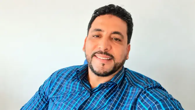 من لايفات الفيسبوك إلى قبة البرلمان… حين تتحول مواقع التواصل إلى وسيلة للتغيير أو مجرد وسيلة للربح عن طريق نشر التفاهات