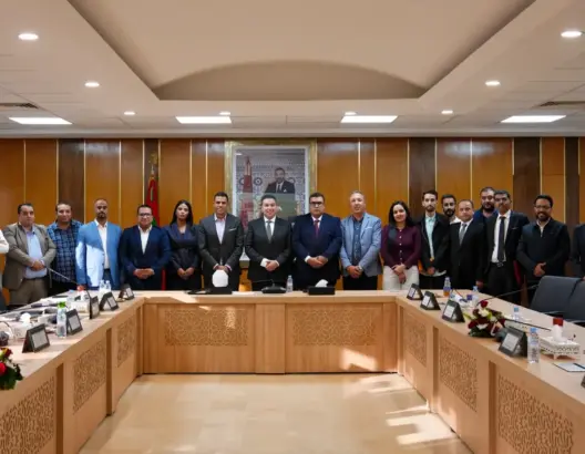 عبقري يفتح مشاورات مع النقابات والشبيبات الحزبية وفاعلي التخييم ويطرح تنظيم مناظرة وطنية للشباب