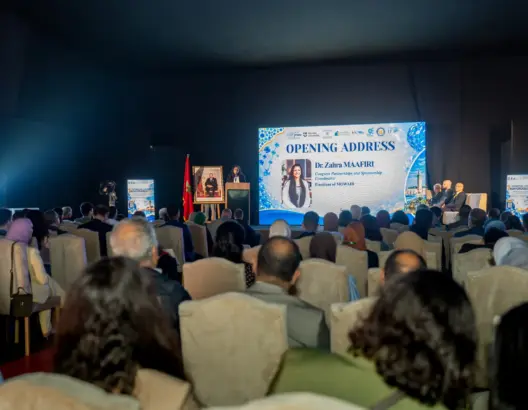 باحثون من 20 دولة يناقشون بالدار البيضاء تطبيقات مواد حيوية في توصيل الأدوية وتجديد الأنسجة