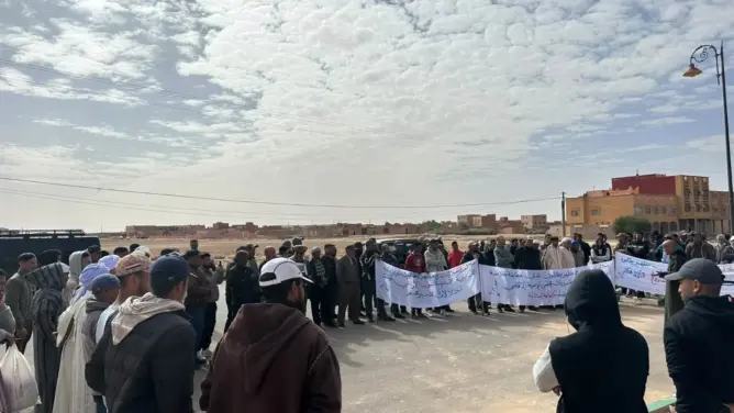 وقفة سلاليي بني مطهر