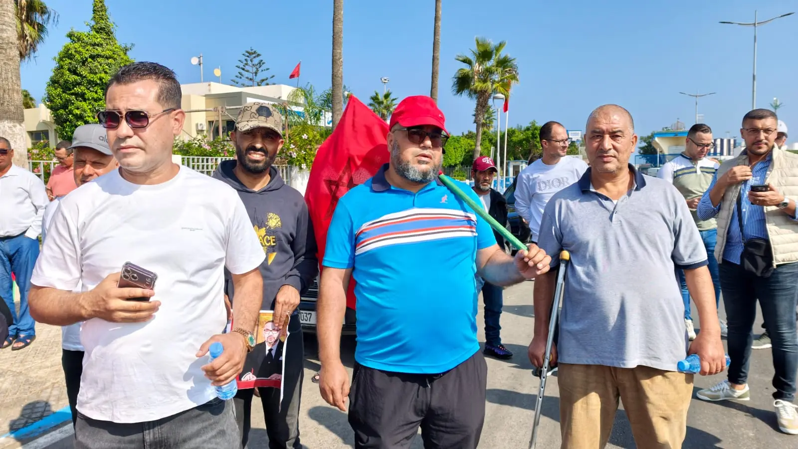 مهنيو الصيد ببني أنصار خلال الوقفة الاحتجاجية